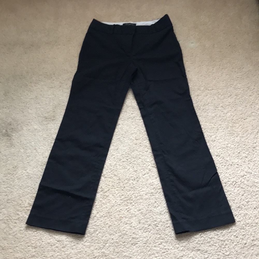 Talbots Petites Black Work Pant. Cotton:76%, Viscose:21%, Spandex:3%. BootCut.